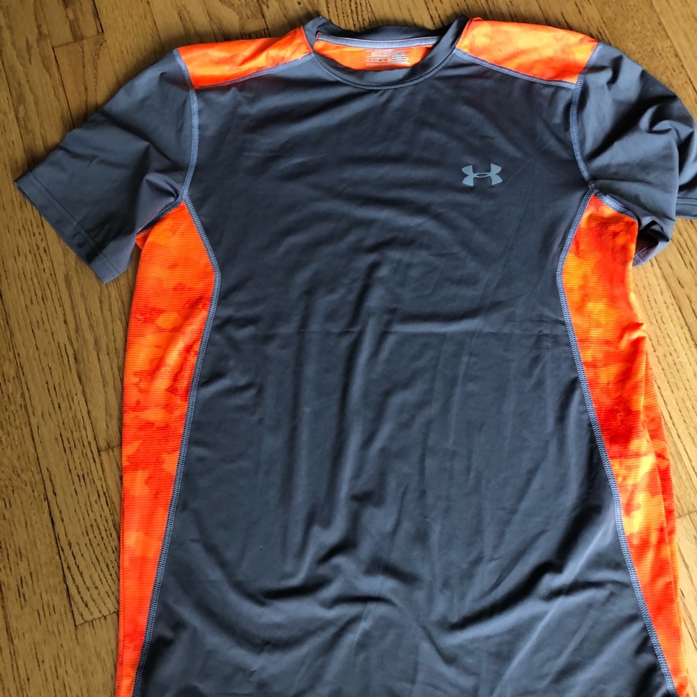 Under Armour T-shirt mint condition